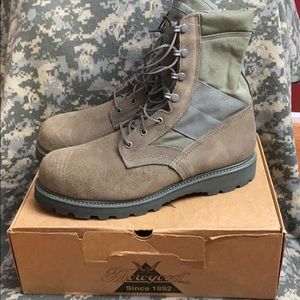 Steel toe combat boots (NIB)